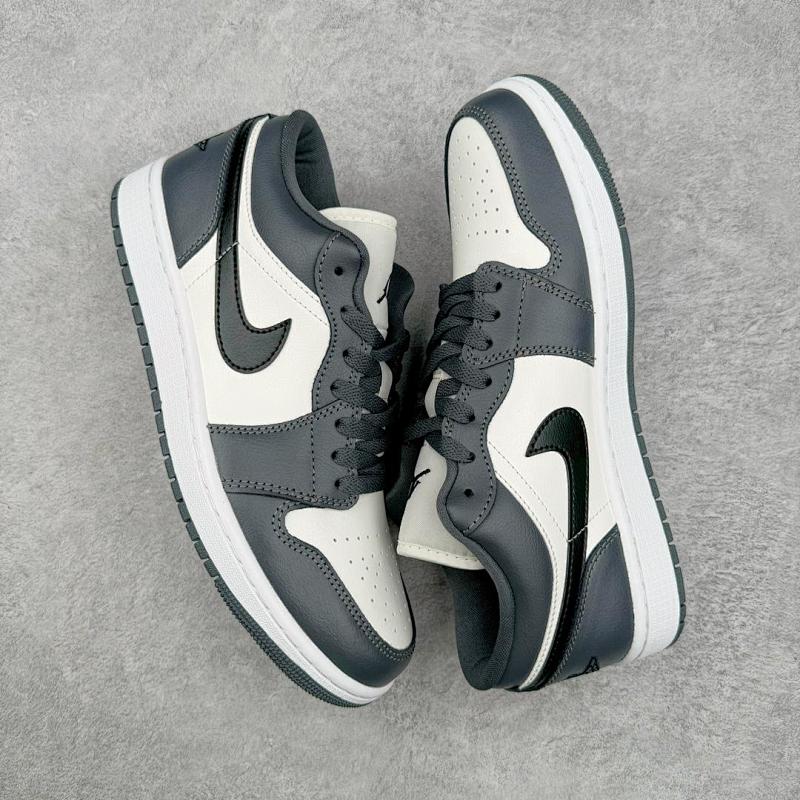NIKE JORDAN 1 (537)