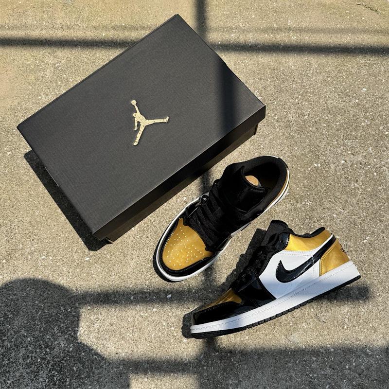 NIKE JORDAN 1 (169)