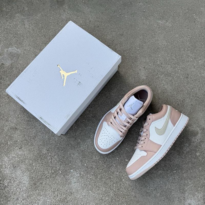 NIKE JORDAN 1 (137)