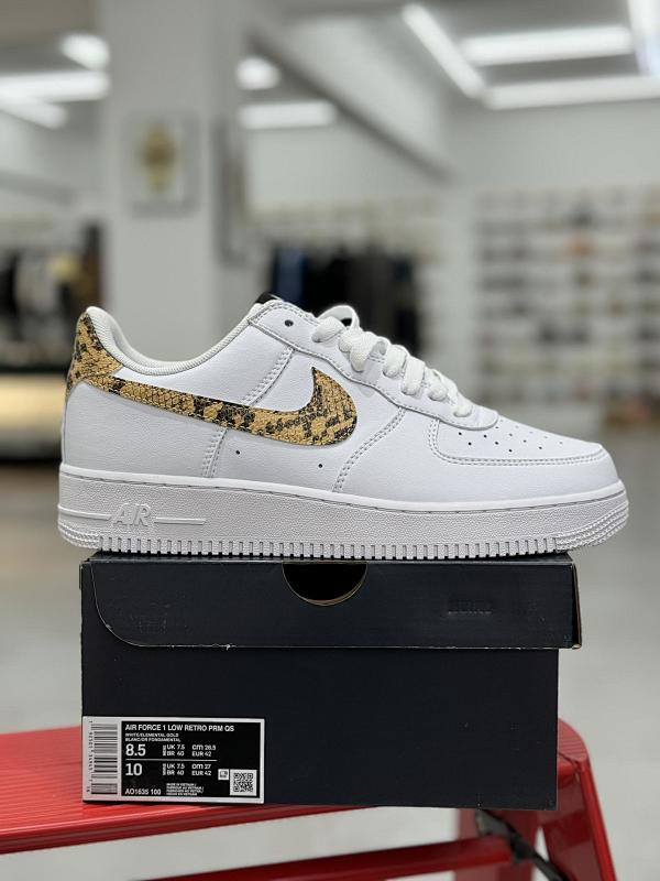 NIKE AIR FORCE 1 (256)