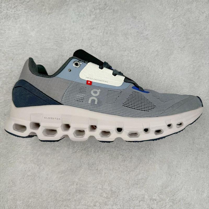 ON CLOUD SHOES (21)