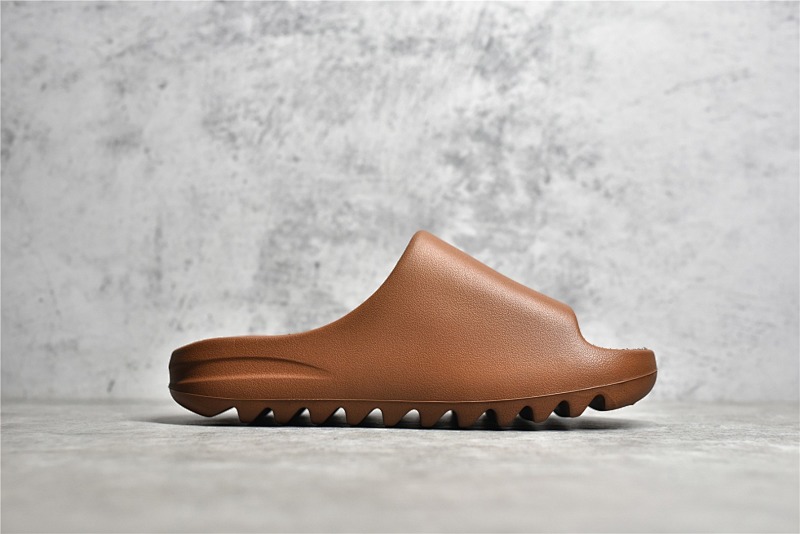 YEEZY SLIDE (9)