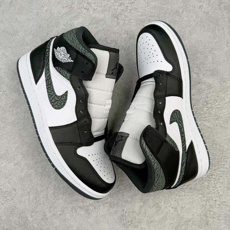 NIKE JORDAN 1 (369)