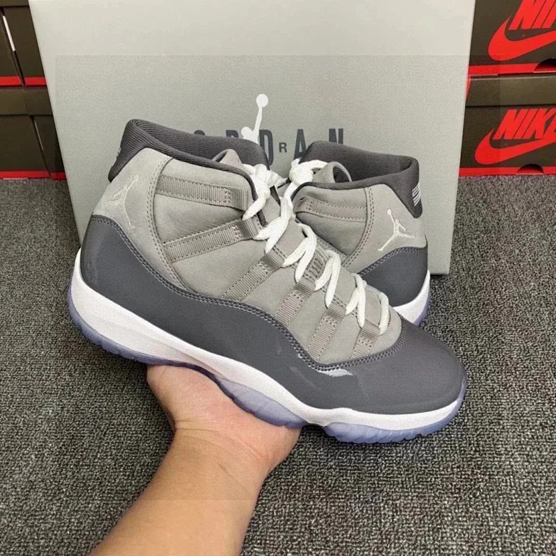 NIKE JORDAN 11 (12)