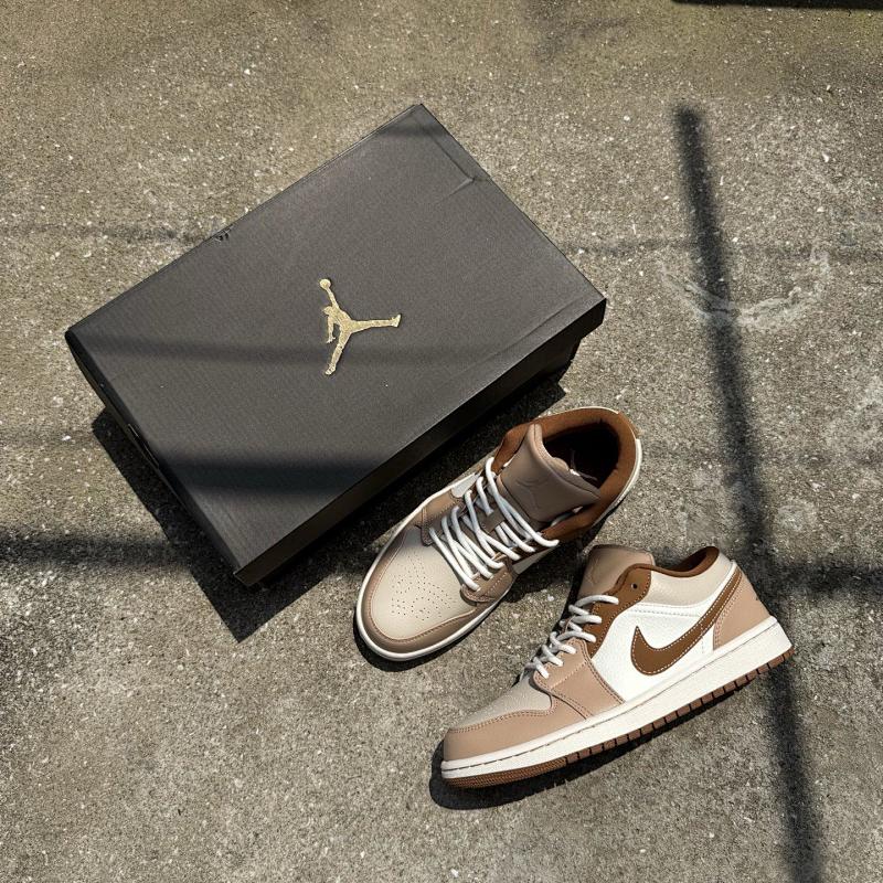 NIKE JORDAN 1 (98)