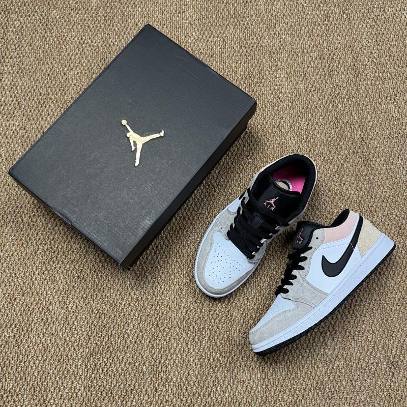 NIKE JORDAN 1 (118)