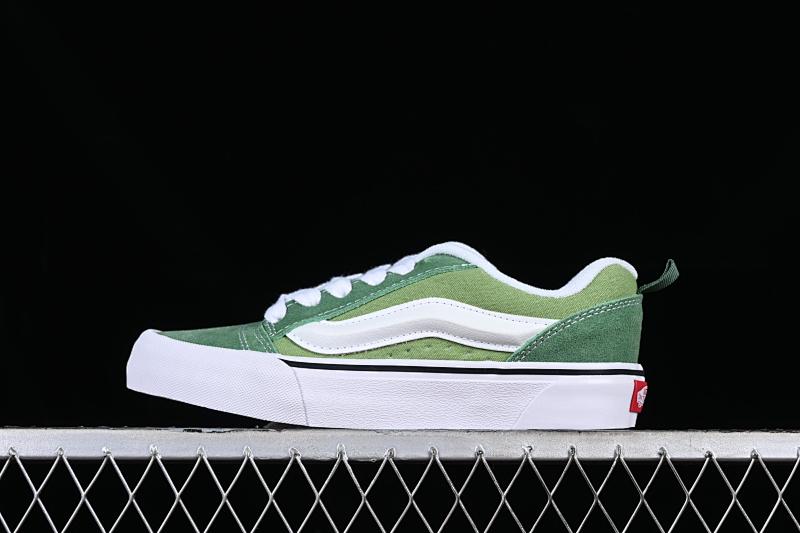 VANS (11)