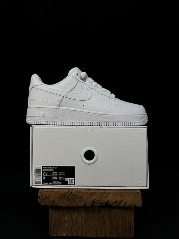NIKE AIR FORCE 1 (111)