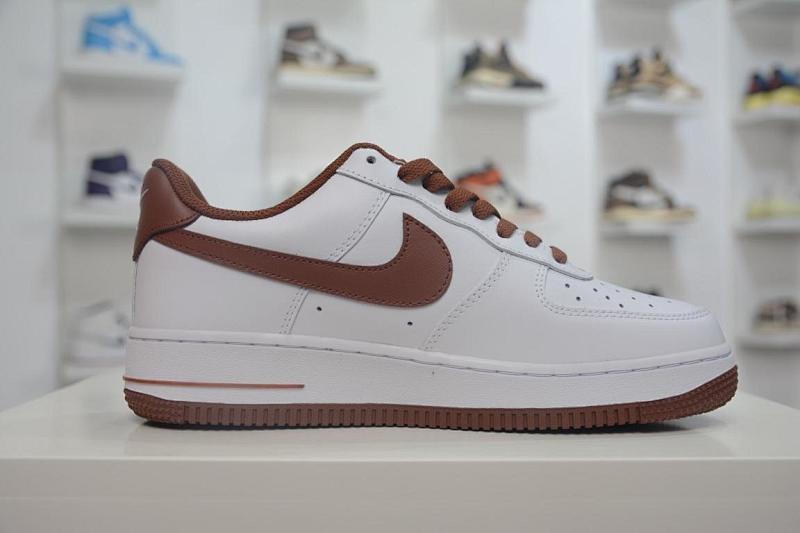 NIKE AIR FORCE 1 (209)