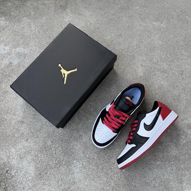 NIKE JORDAN 1 (157)