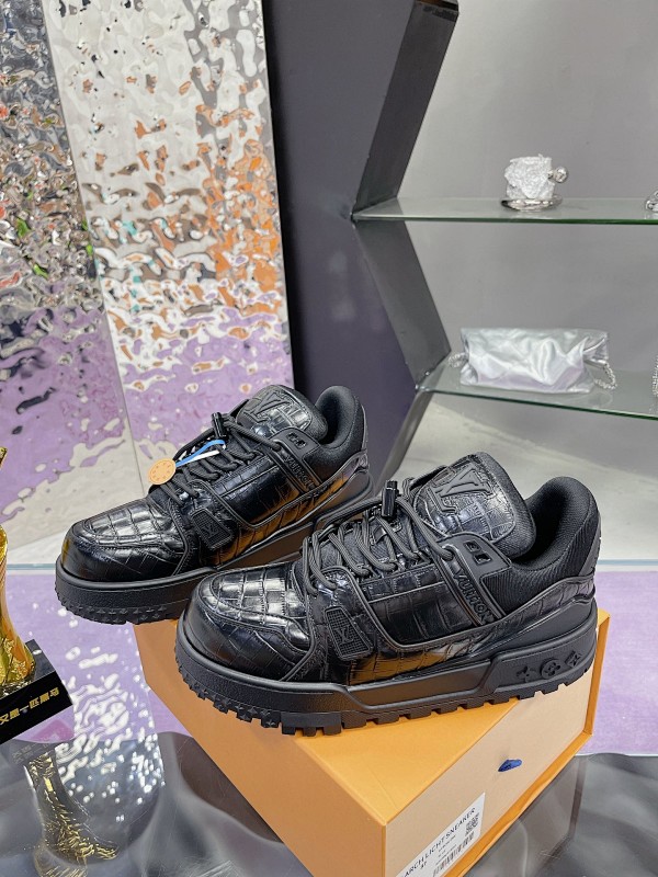 LOUIS VUITTON SHOES (3)
