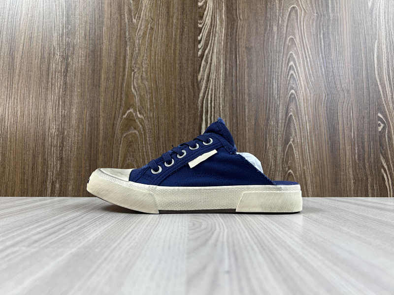BALENCIAGA SHOES (310)