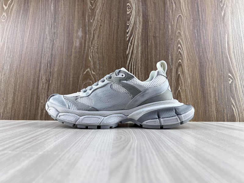 BALENCIAGA SHOES (193)