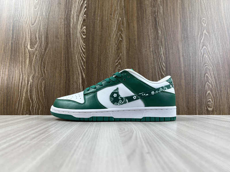 NIKE DUNK (149)