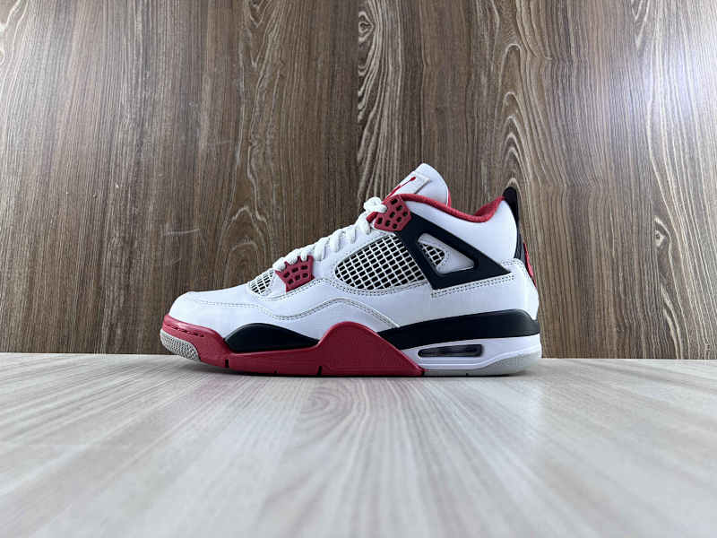 NIKE AIR JORDAN 4 (66)