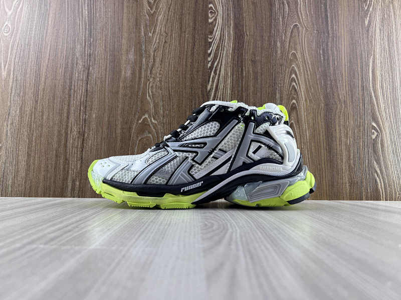 BALENCIAGA SHOES (88)
