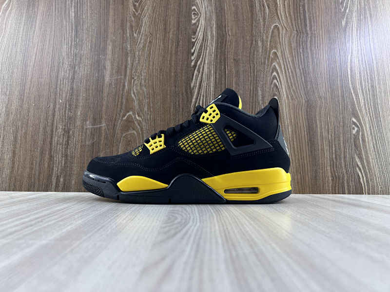 NIKE AIR JORDAN 4 (69)