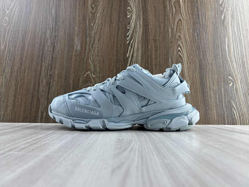 BALENCIAGA SHOES (266)