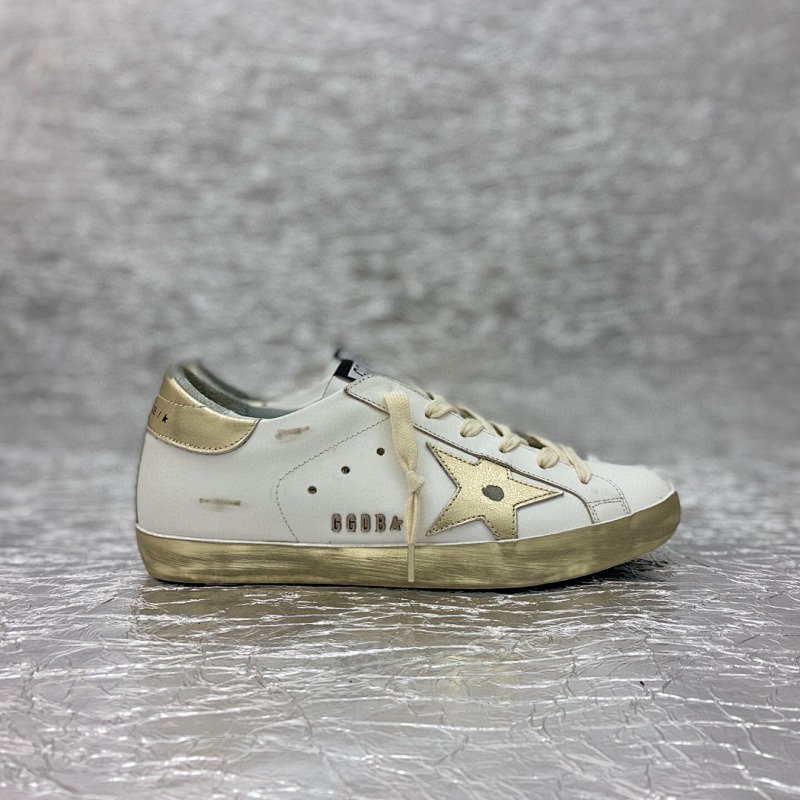 GOLDEN GOOSE SHOES (1969)