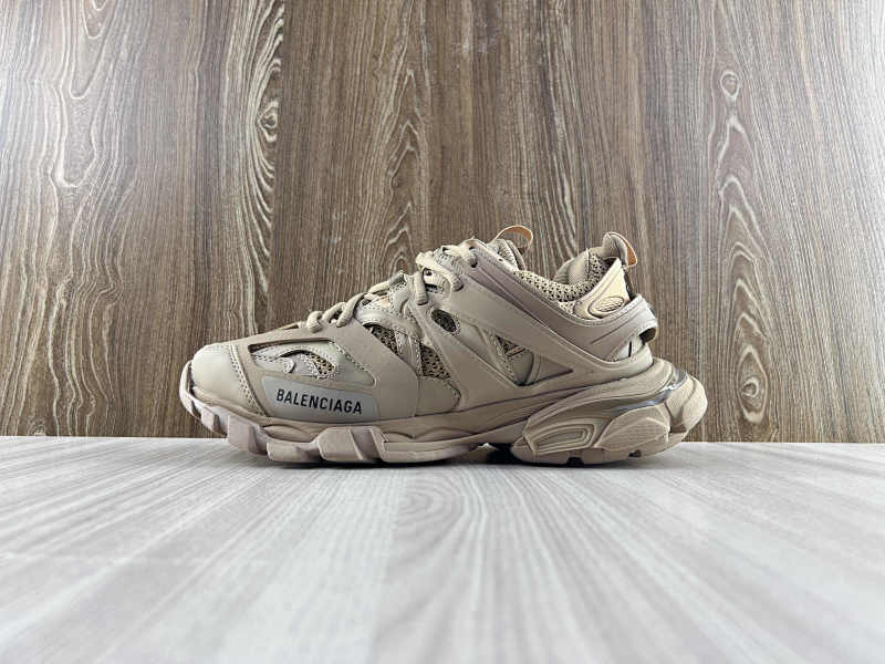 BALENCIAGA SHOES (143)