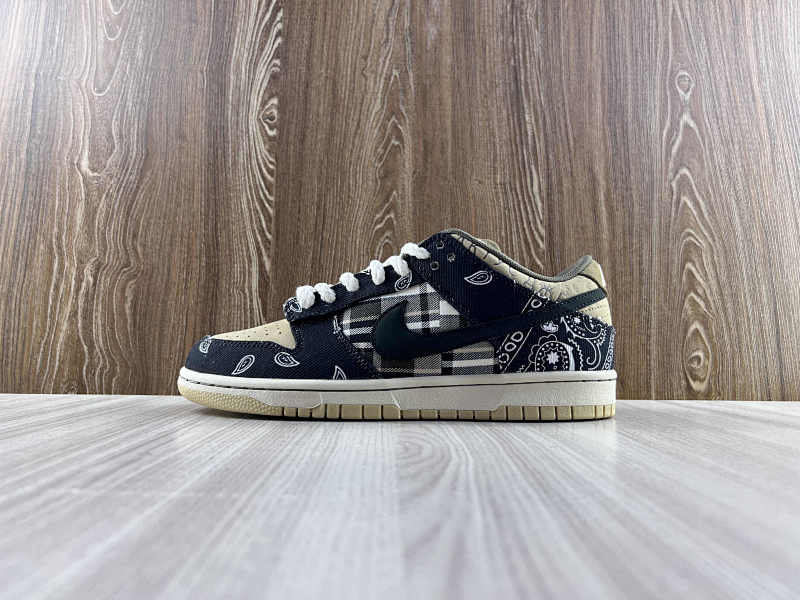 NIKE DUNK (192)