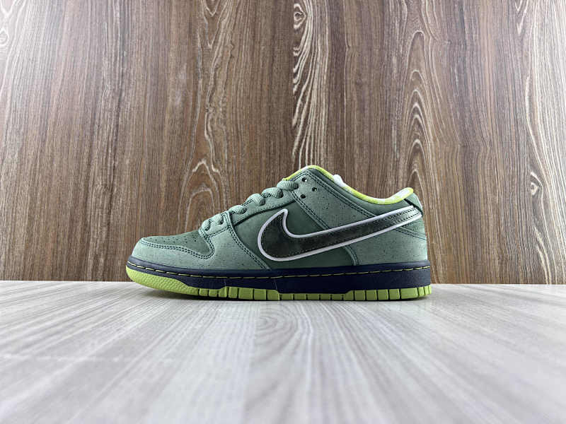 NIKE DUNK (296)