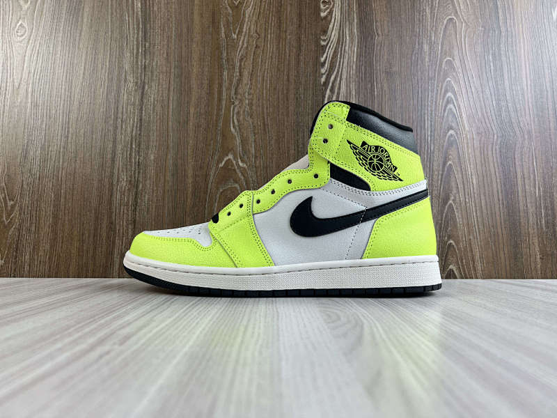 NIKE AIR JORDAN 1 HIGH (80)