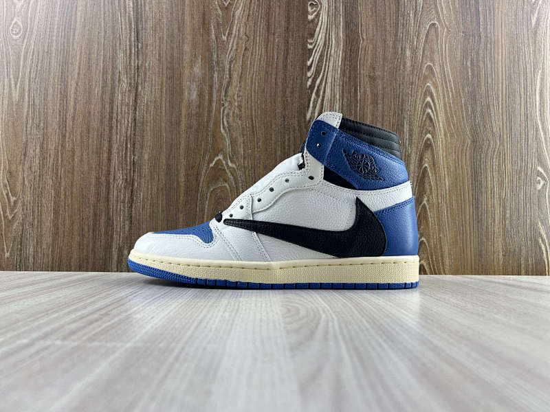 NIKE AIR JORDAN 1 HIGH (23)