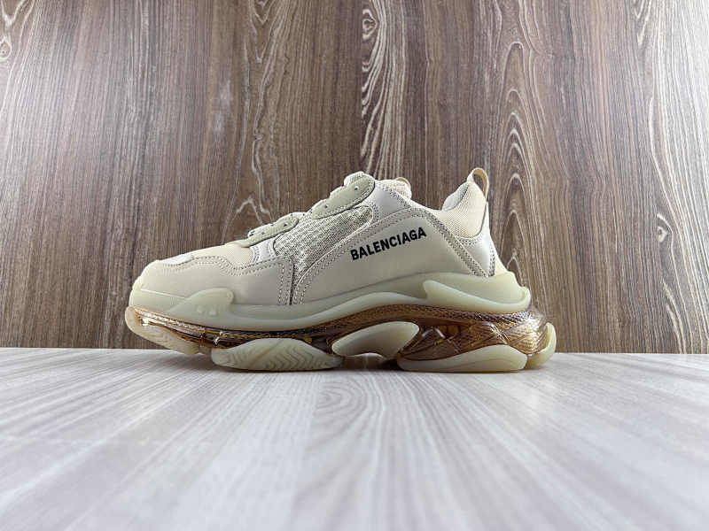 BALENCIAGA SHOES (203)