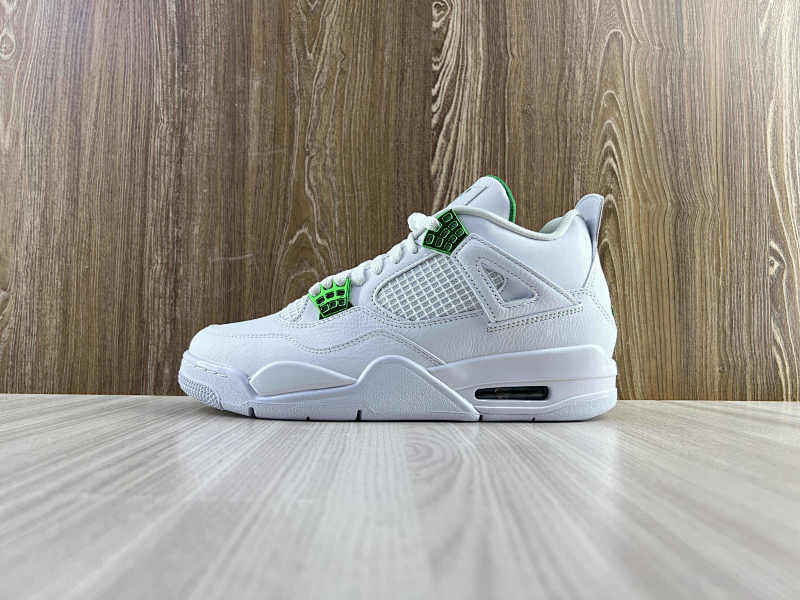 NIKE AIR JORDAN 4 (185)