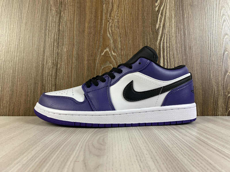 NIKE AIR JORDAN 1 LOW (124)