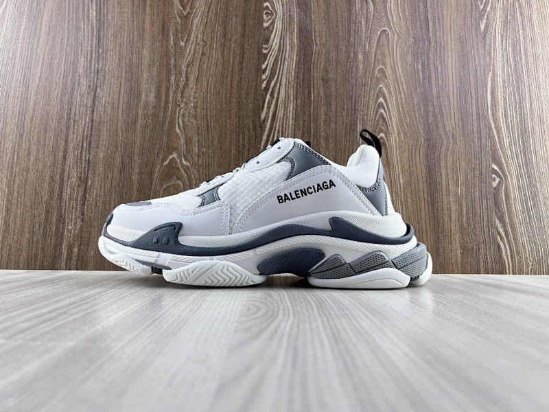 BALENCIAGA SHOES (253)
