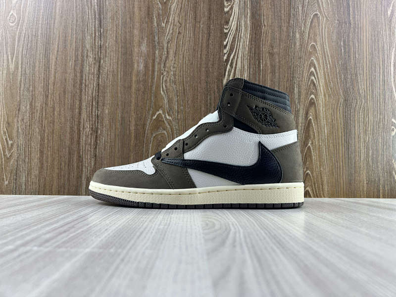 NIKE AIR JORDAN 1 HIGH (13)