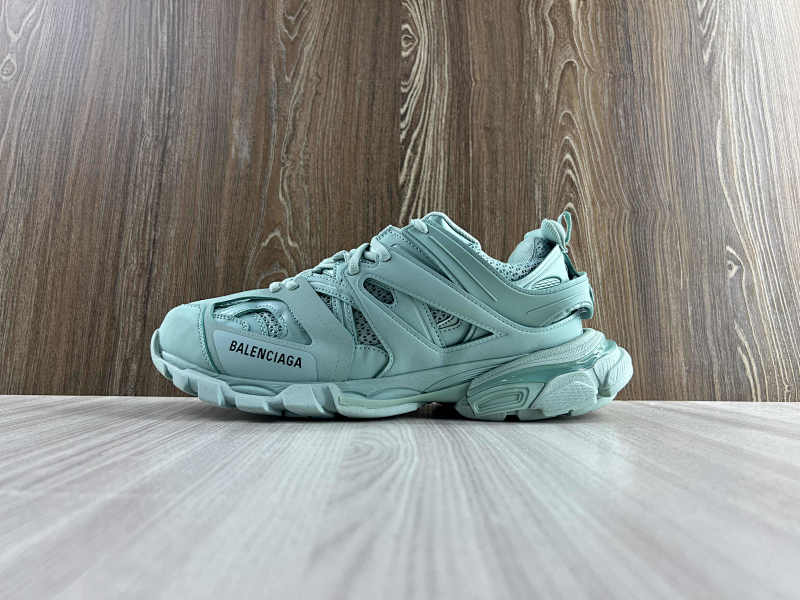 BALENCIAGA SHOES (259)