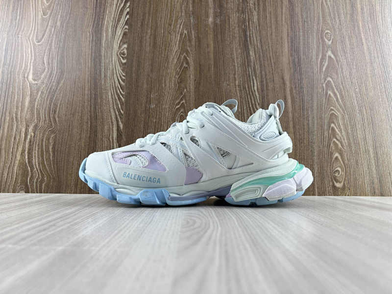 BALENCIAGA SHOES (140)