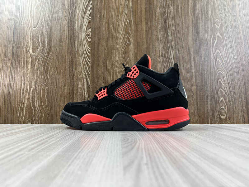 NIKE AIR JORDAN 4 (164)