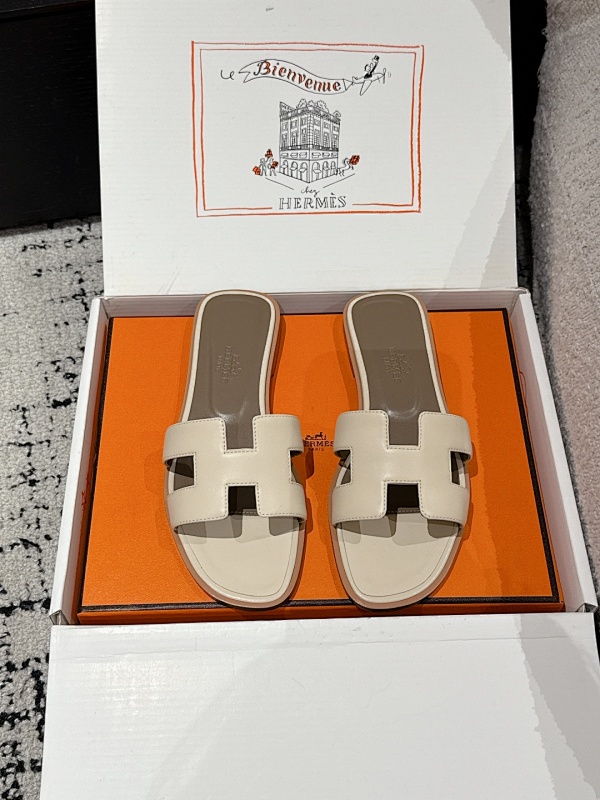 HERMES SHOES (491)