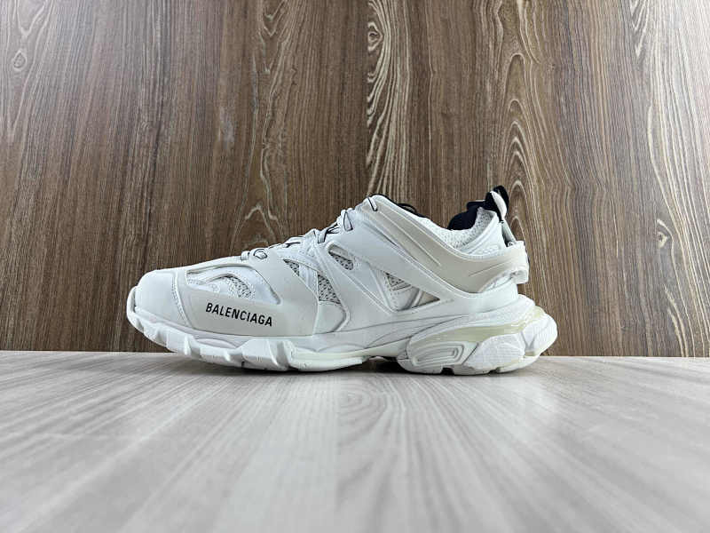 BALENCIAGA SHOES (265)