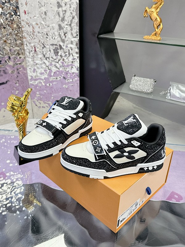 LOUIS VUITTON SHOES (9)