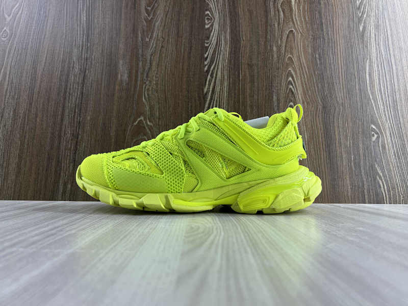 BALENCIAGA SHOES (267)