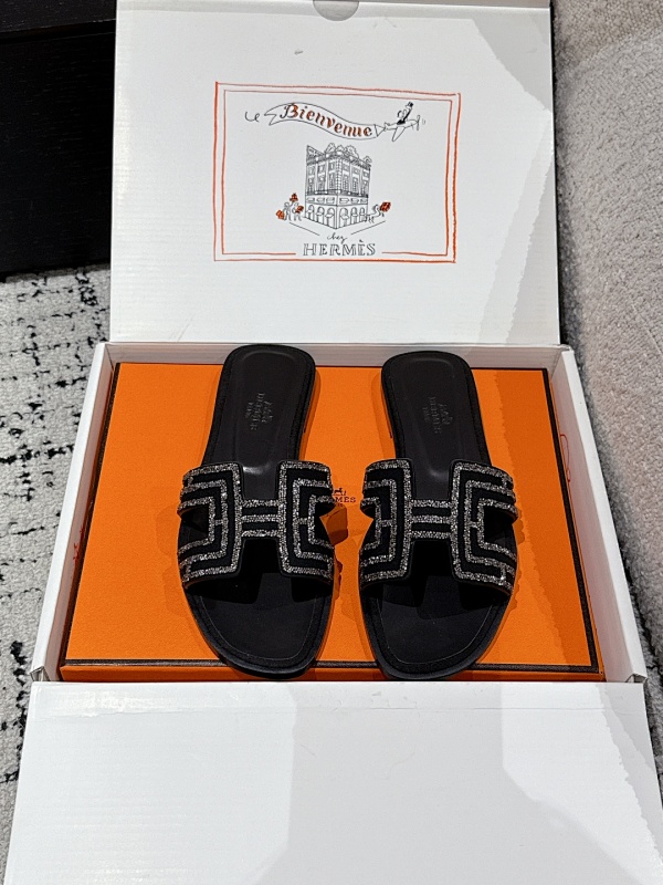 HERMES SHOES (563)