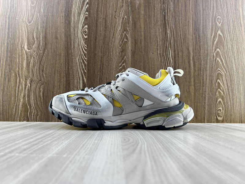 BALENCIAGA SHOES (31)