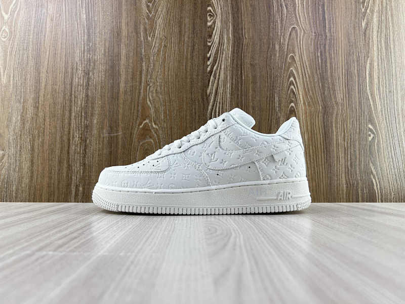 NIKE AIR FORCE 1 (15)