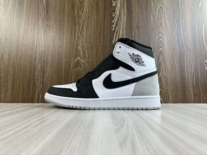 NIKE AIR JORDAN 1 HIGH (112)