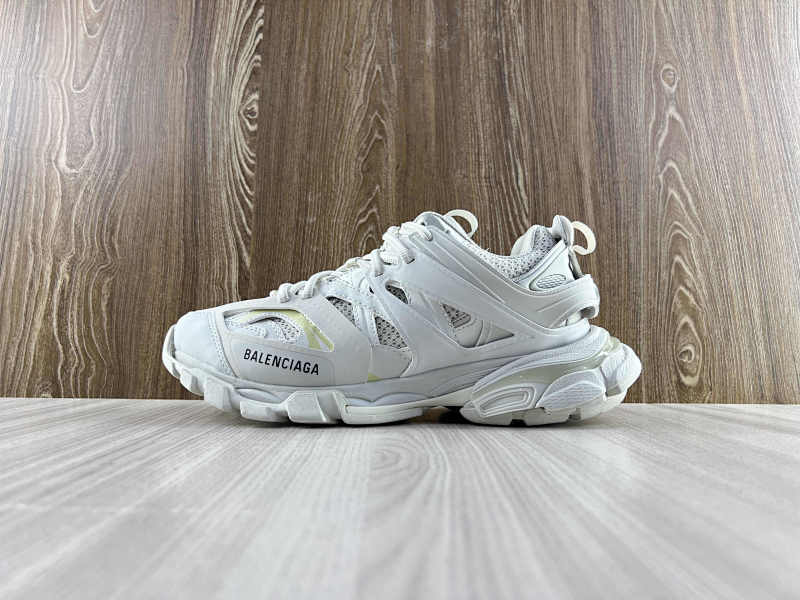 BALENCIAGA SHOES (158)