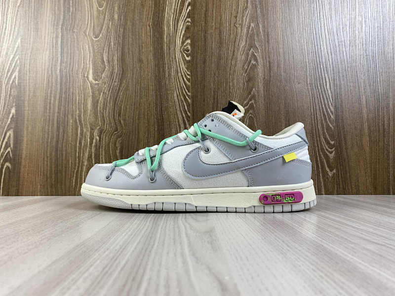NIKE DUNK (108)