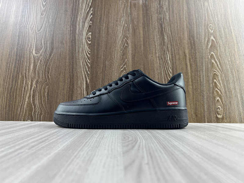 NIKE AIR FORCE 1 (86)