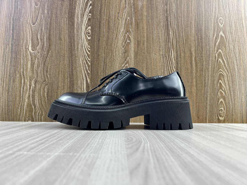 BALENCIAGA SHOES (19)