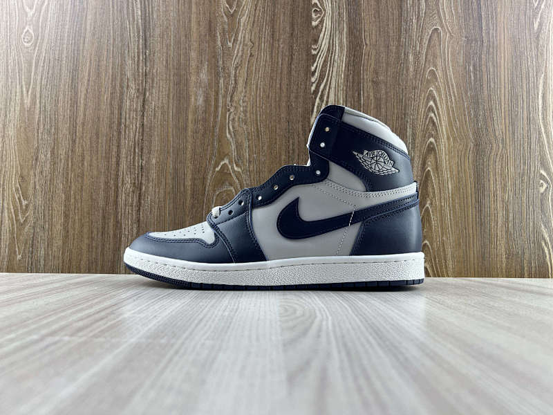 NIKE AIR JORDAN 1 HIGH (27)