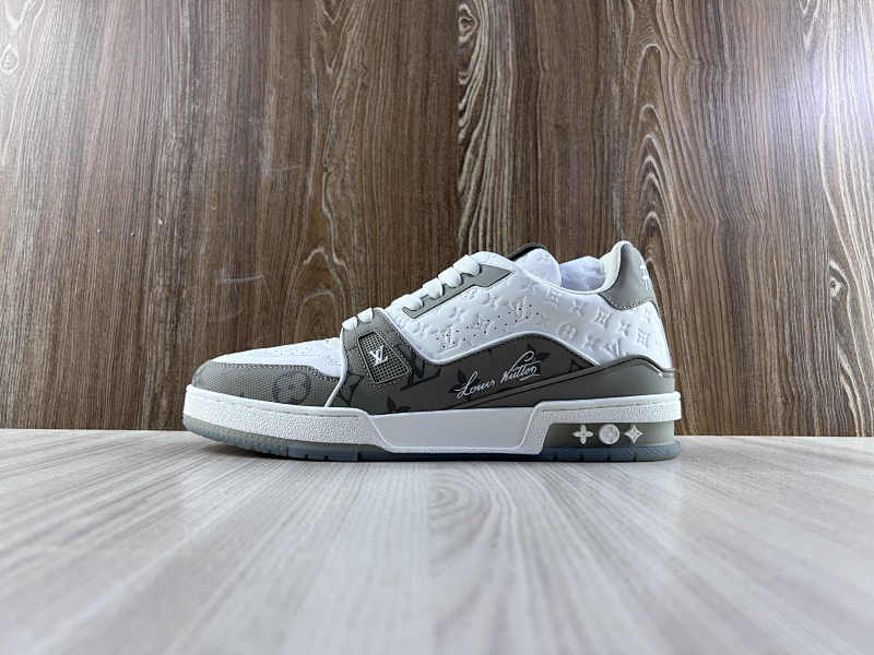 LOUIS VUITTON SHOES (60)